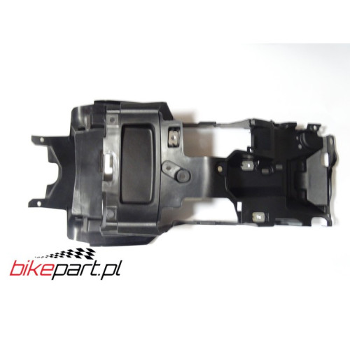ZADNÍ VÝPLŇ PODBĚHU KOLA CBR1000RR 80105MFLD01