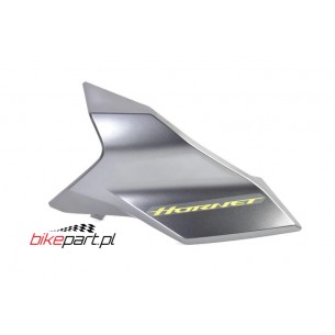 HONDA CB750 HORNET BOČNÍ KRYT 64300MLBD00ZB